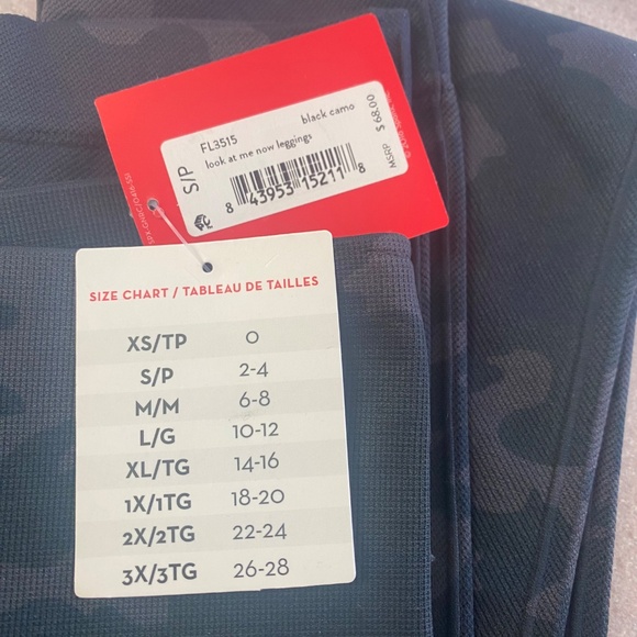 Spanx Black Camo Leggings NWT Size Small - Picture 11 of 13
